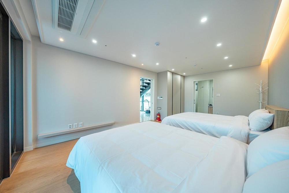 Jecheon The Shine Cheongpung Hotel Room photo
